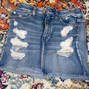 American eagle ripped jean skirt